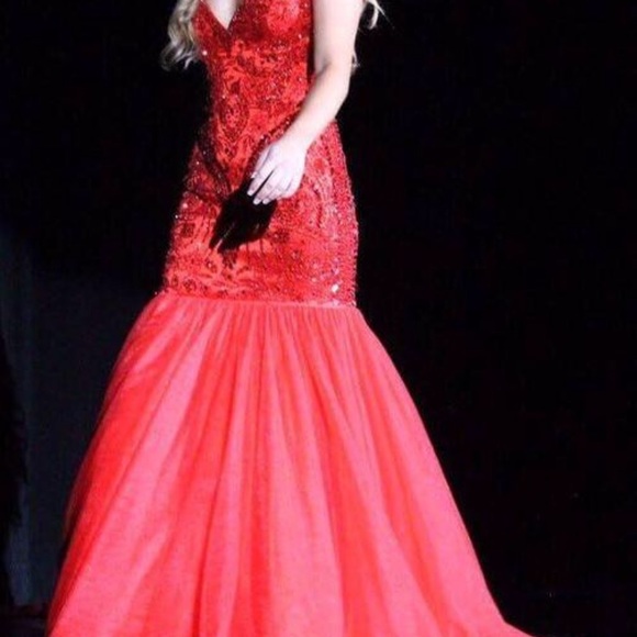 sherri hill red mermaid dress